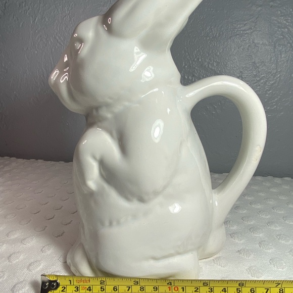 Marsh Industries White Bunny Rabbit Ceramic Pitcher the Tall Ears Version - Picture 13 of 13